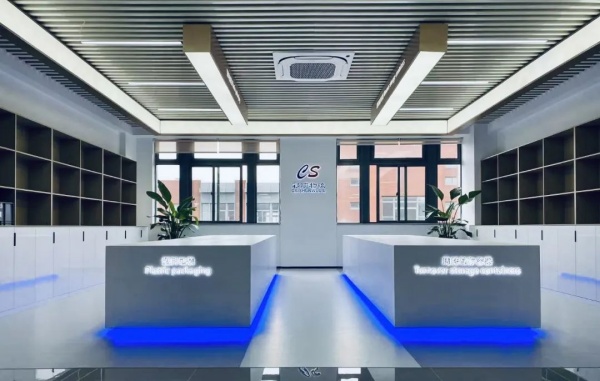 　　企業(yè)展廳，大大小小我們做過(guò)不止上千家，但綜合起來(lái)看，物流展廳是最順利的，也是最能體現(xiàn)“企業(yè)展廳”功能的一個(gè)展廳。