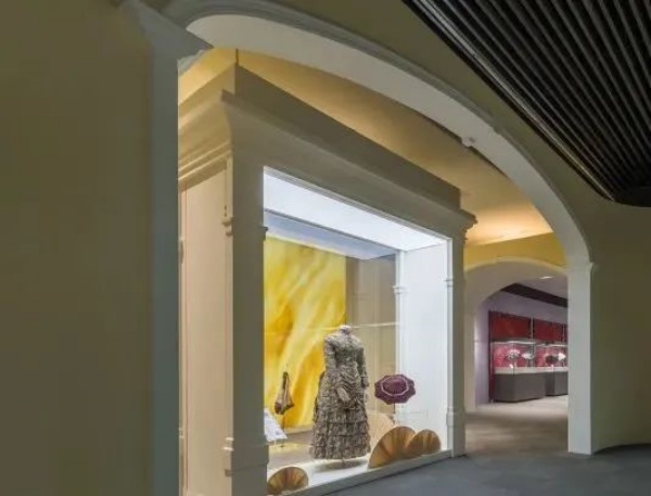 中西展廳美學(xué)設(shè)計(jì)